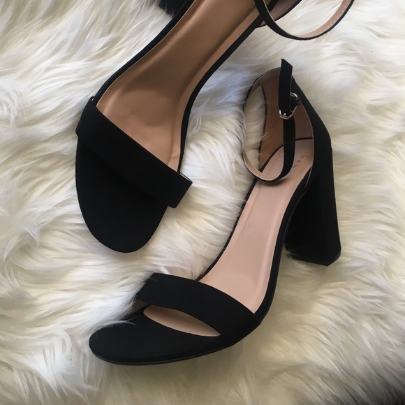 black chunky heels